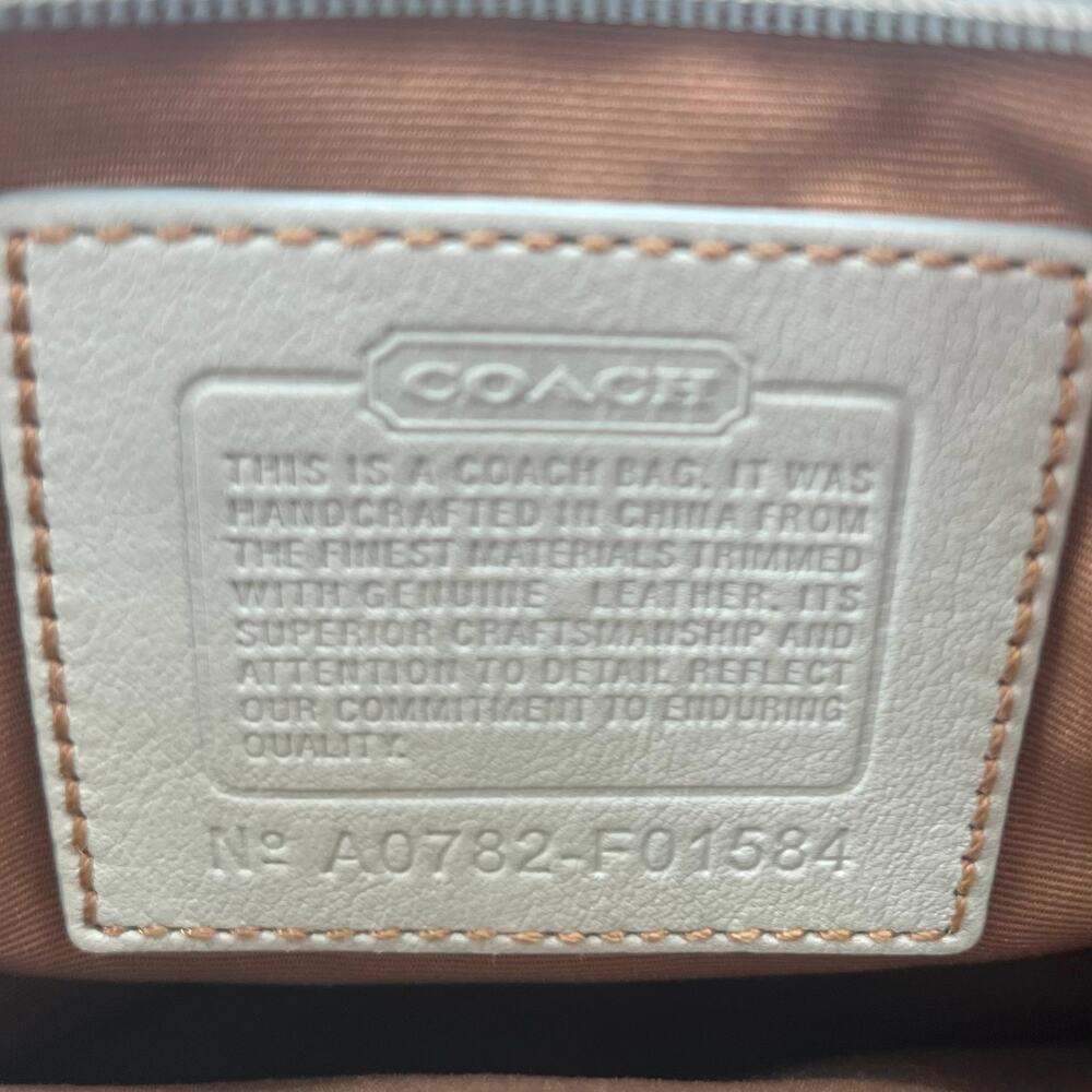 COACH Y2K Vintage Signature Crossbody Bag, Micro C's - Picture 4 of 14